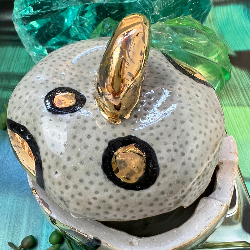 White and Gold Ceramic Box